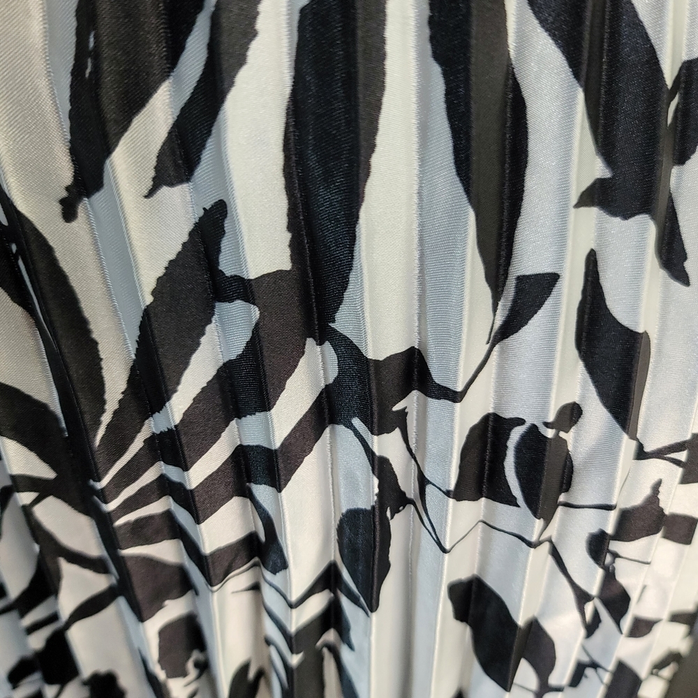 Js Collections Strapless Gown With Pleated Skirt - image 4